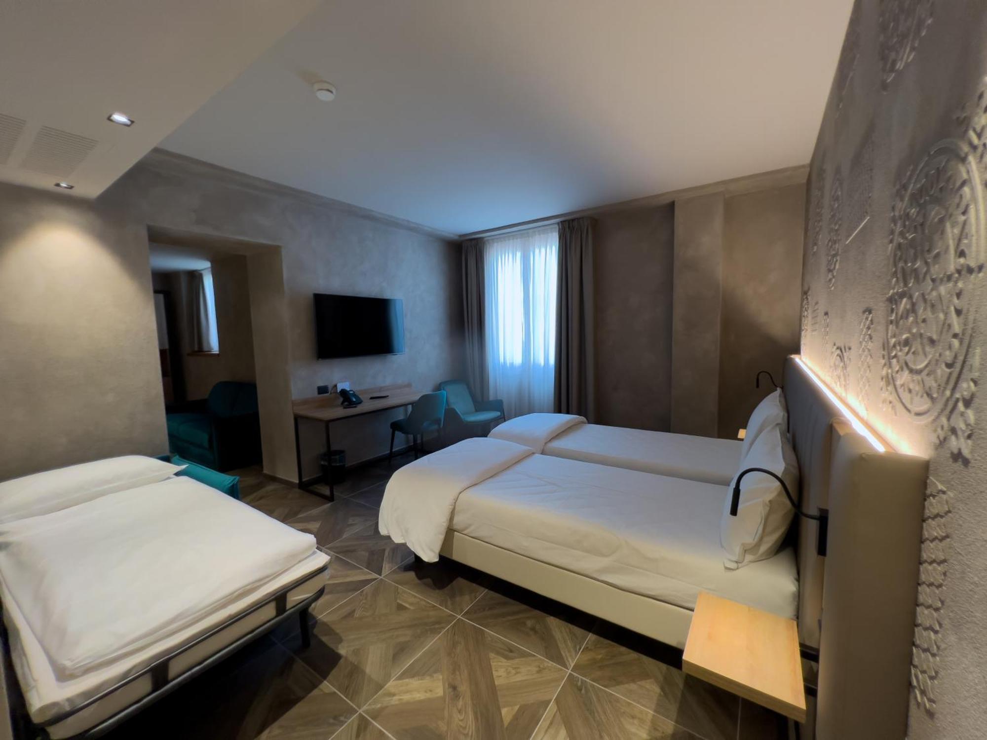 Parc Hotel San Pietro 스피아찌 디 카프리노 외부 사진
