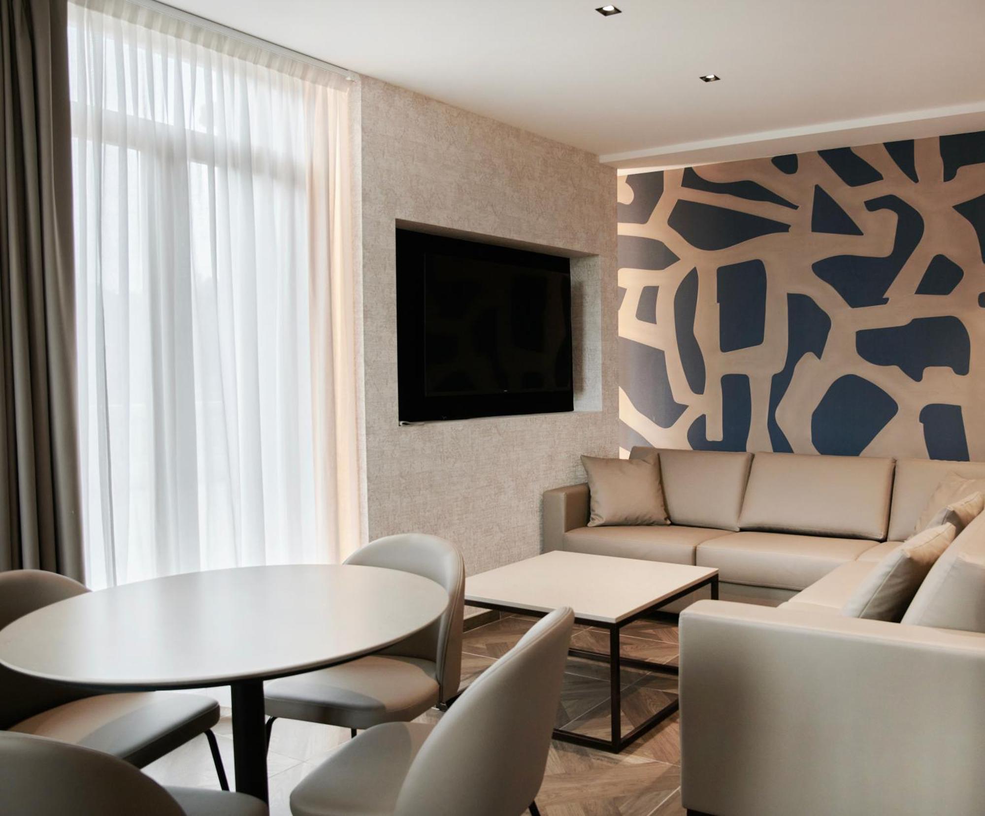 Parc Hotel San Pietro 스피아찌 디 카프리노 외부 사진