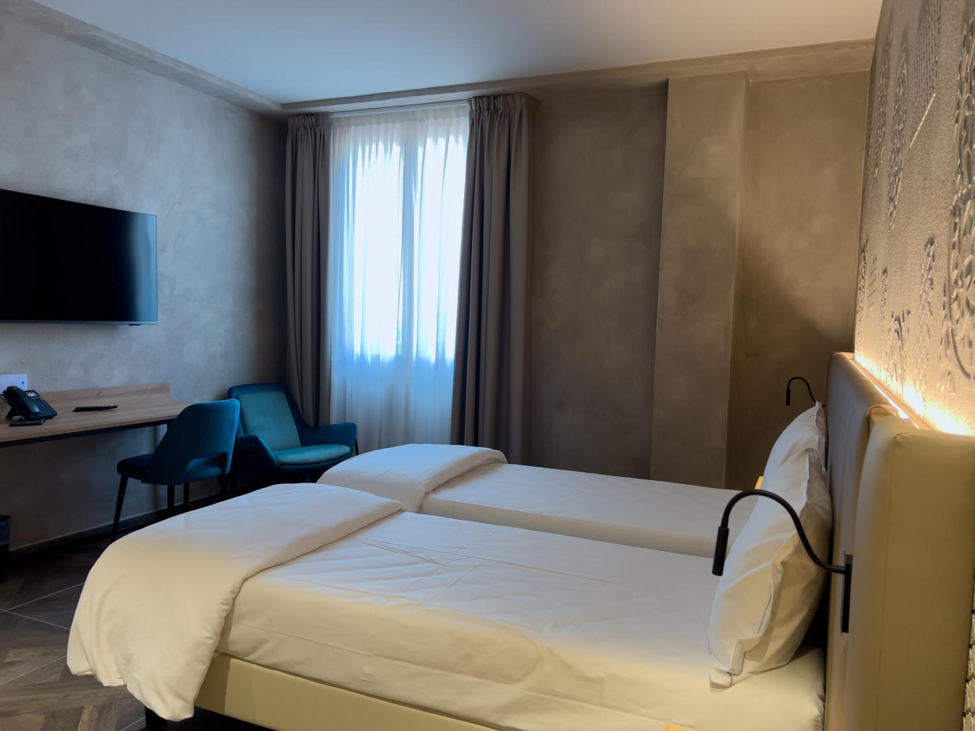 Parc Hotel San Pietro 스피아찌 디 카프리노 외부 사진