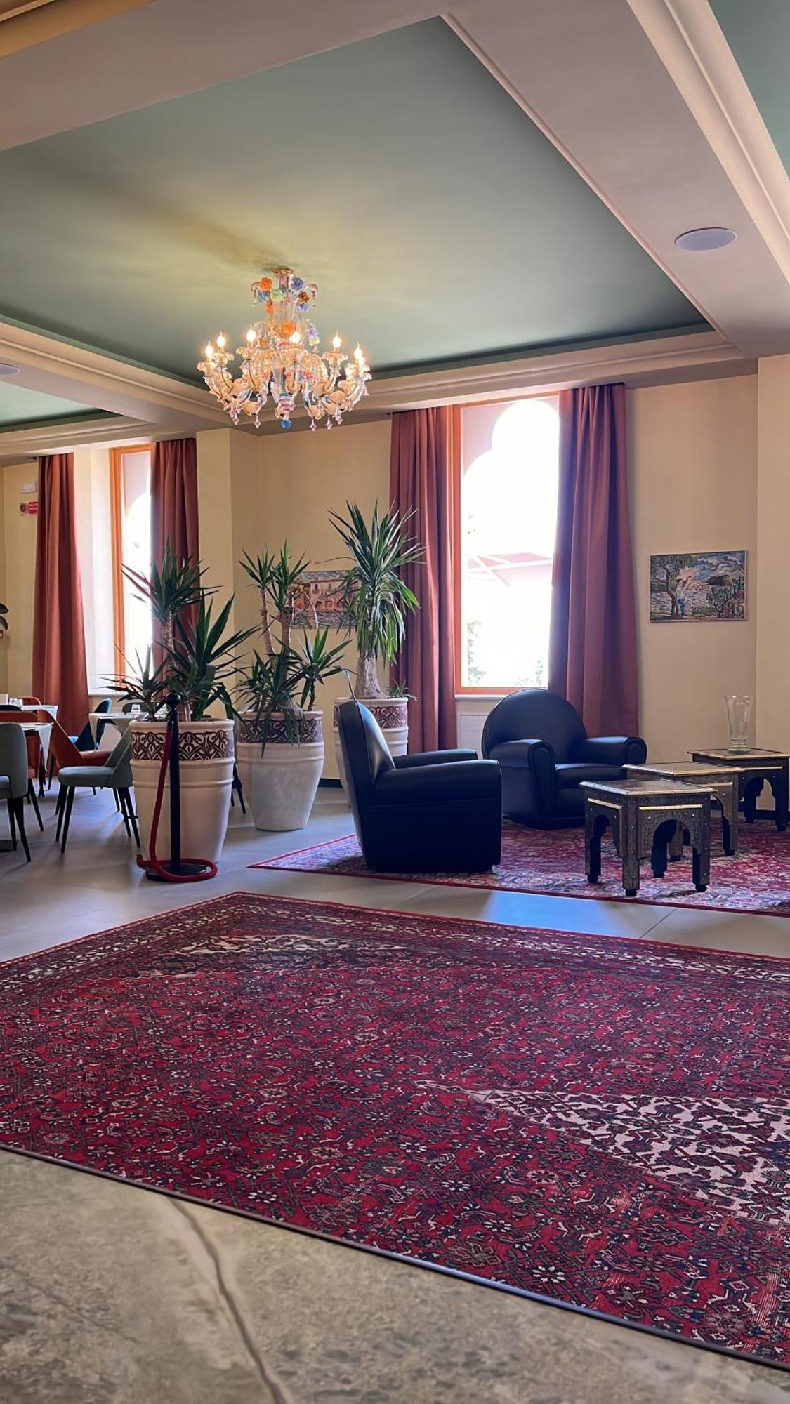 Parc Hotel San Pietro 스피아찌 디 카프리노 외부 사진